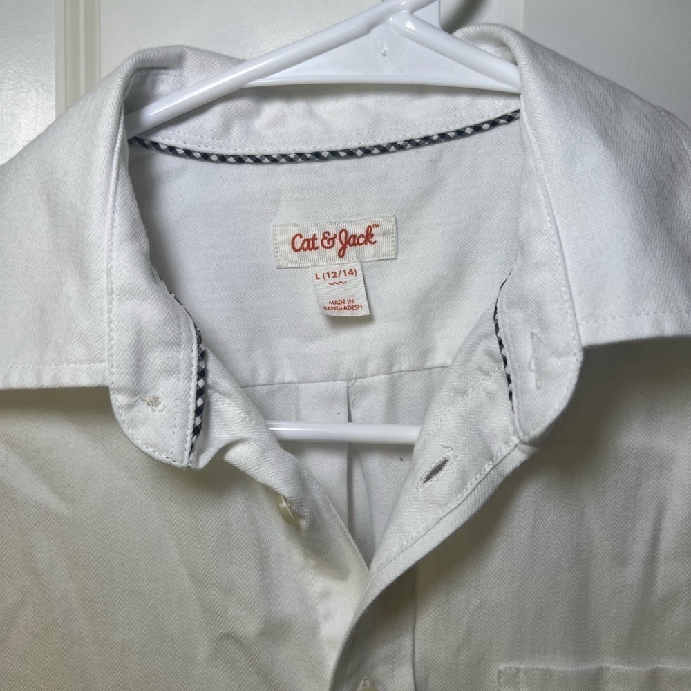 Cat & Jack White Casual Button Down Shirt - Picture 2 of 5